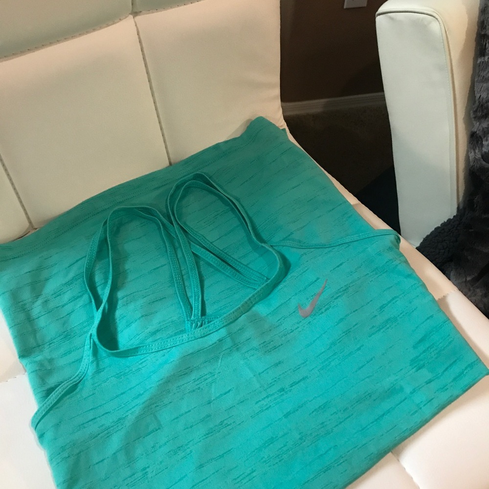 Nike sea green tank